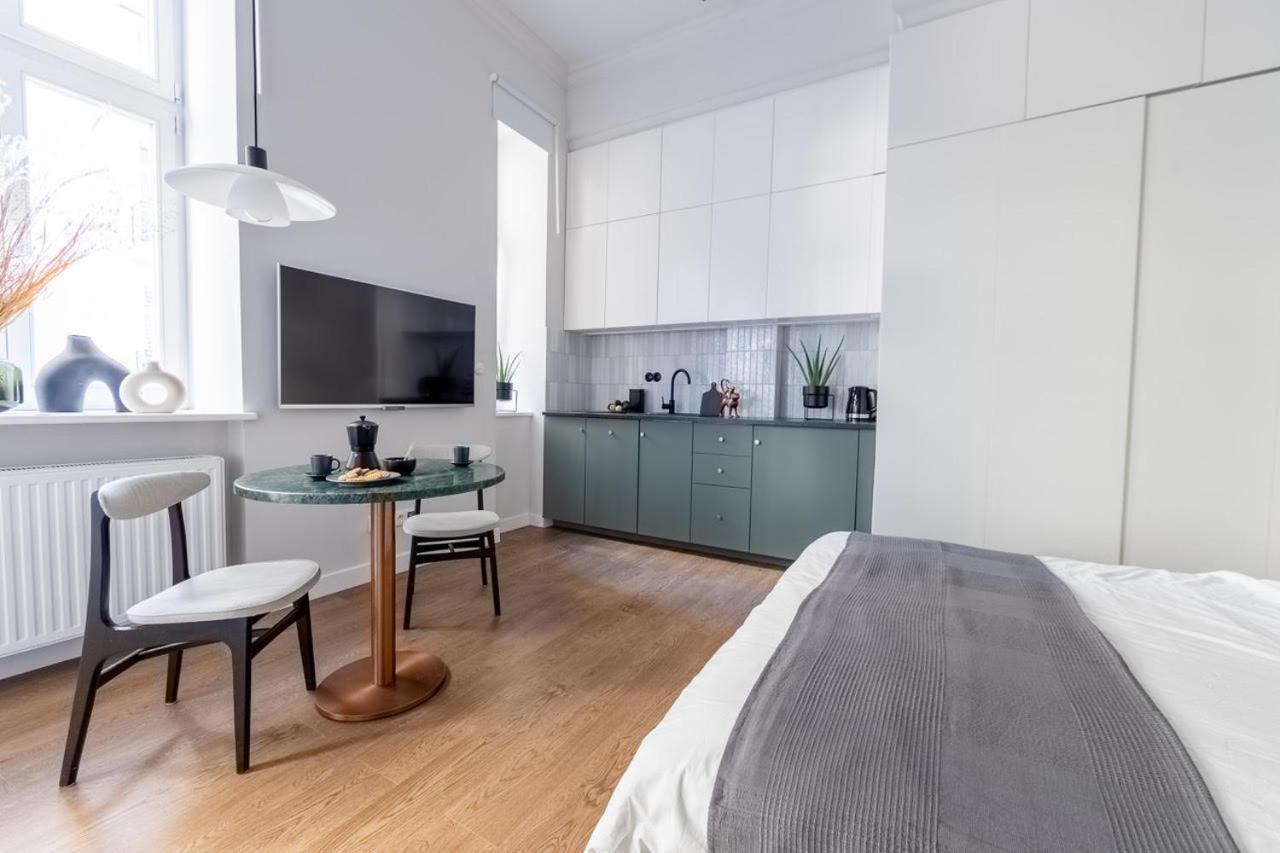 Lion Apartments - Premium Studio With Balcony Krakov Exteriér fotografie